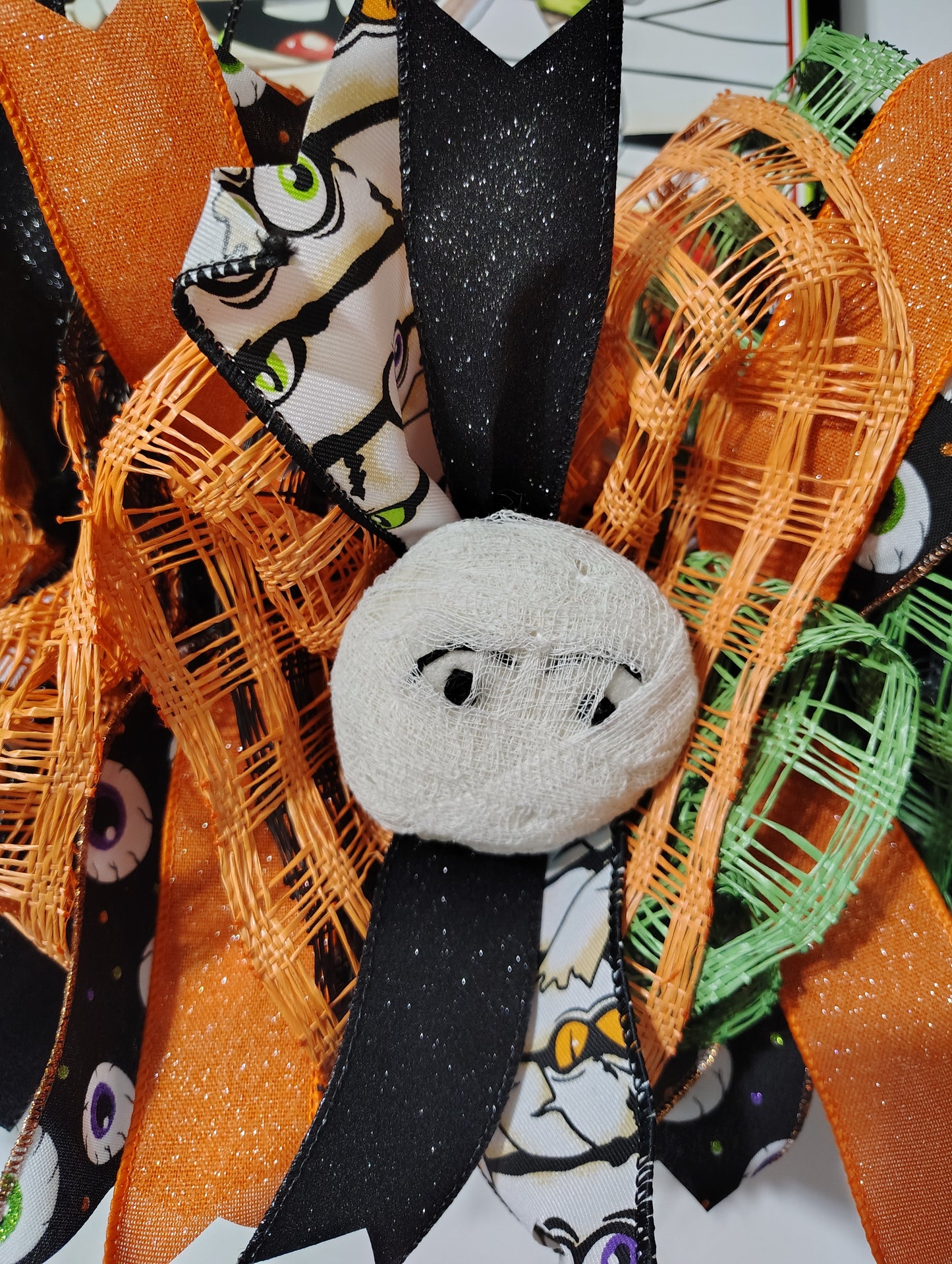 Mummy Halloween Wreath Rail Craftalong