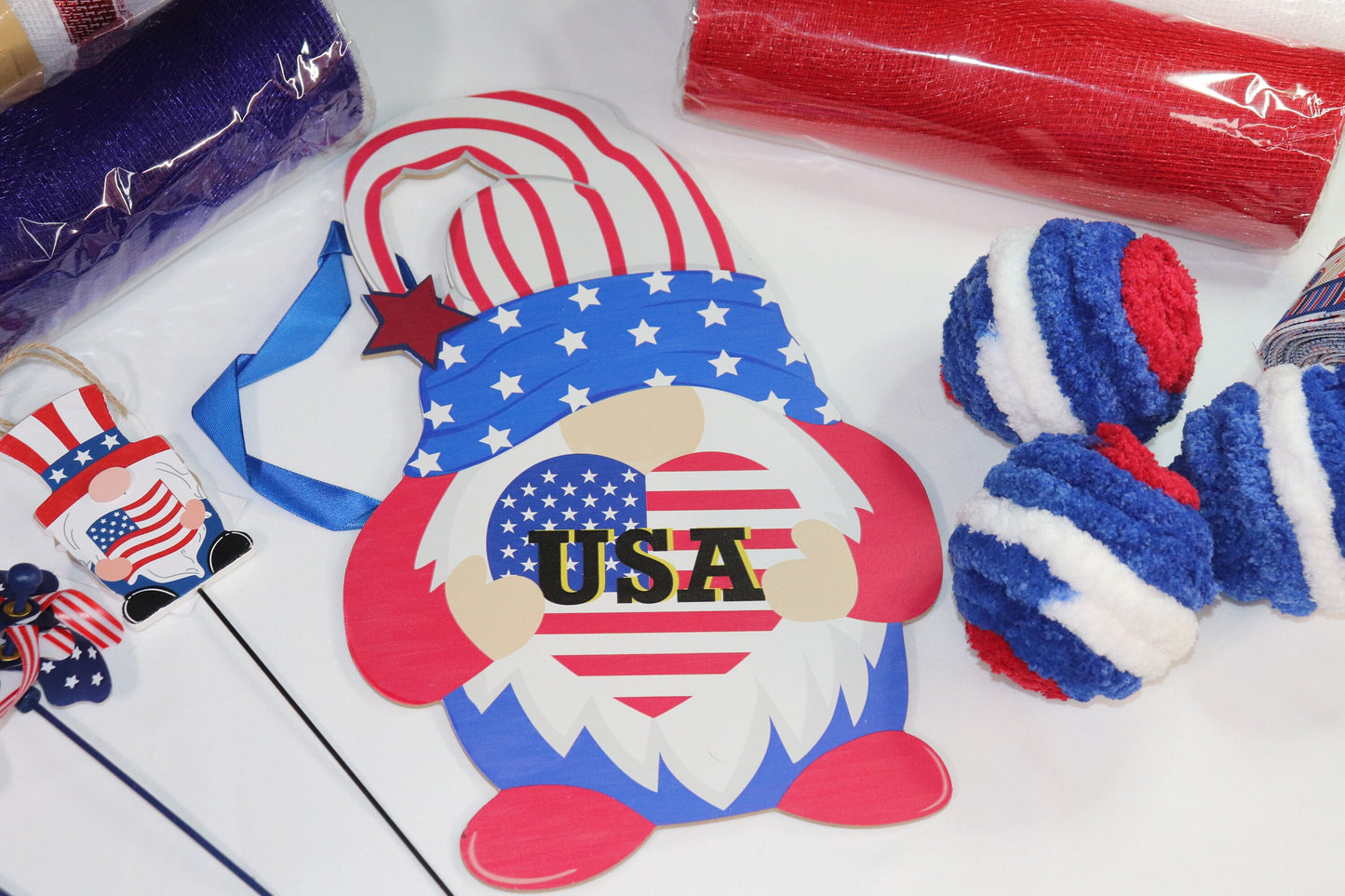 4th of July Gnome Wreath Kit, Deco Mesh Wreath Kit, Patriotic, Red, White, Blue