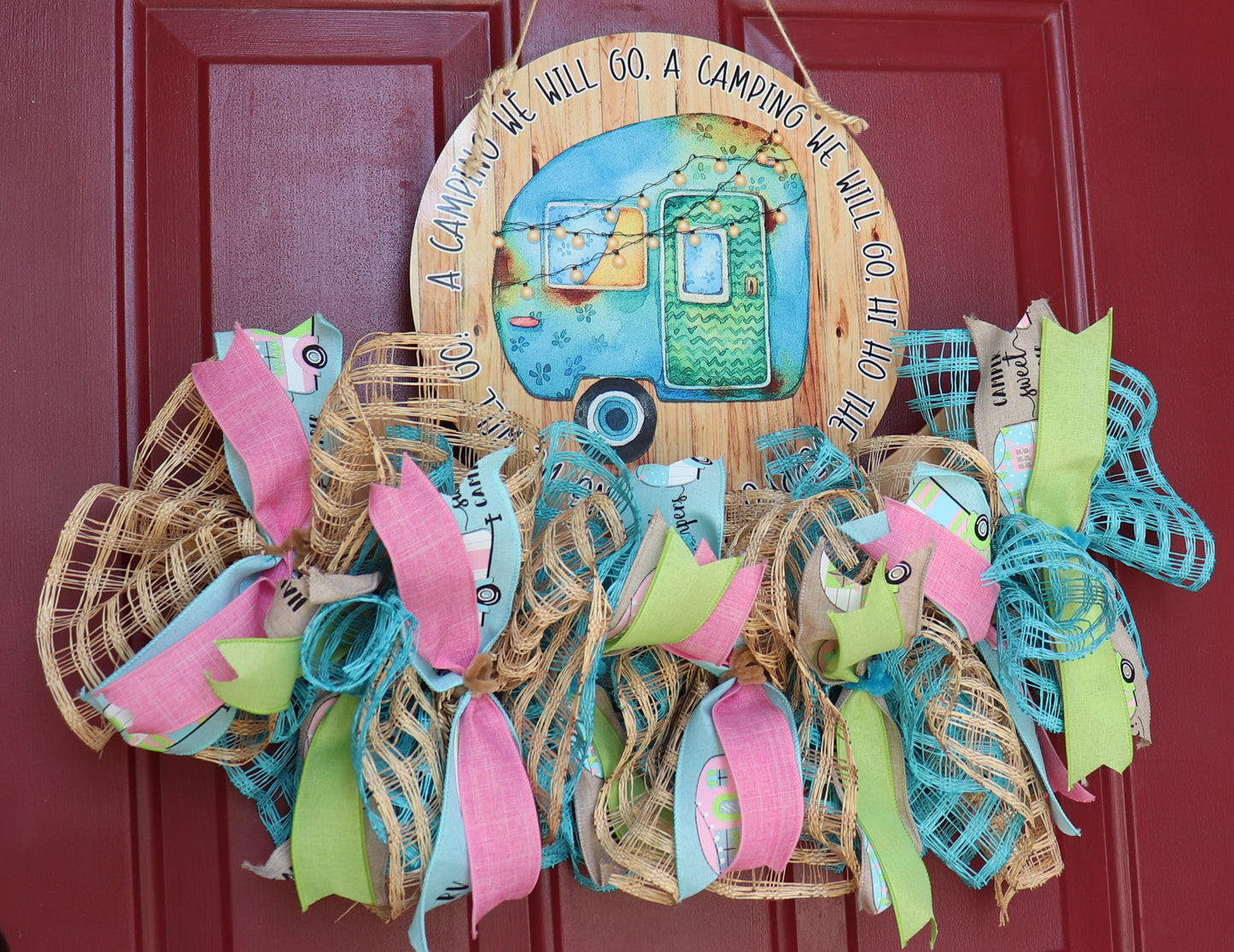 Hi ho the merry-o a camping we will go! Camping Wreath Rail