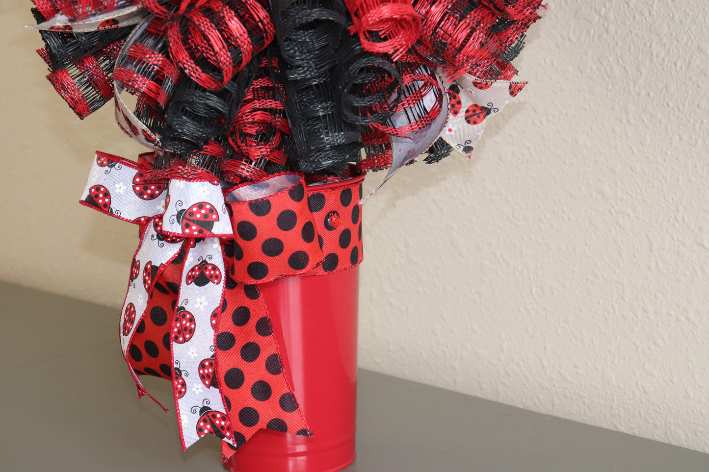 Topiary Deco Mesh Ladybug Red and Black