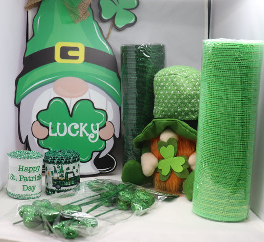 Deco Mesh St. Patrick's Gnome Wreath Kit