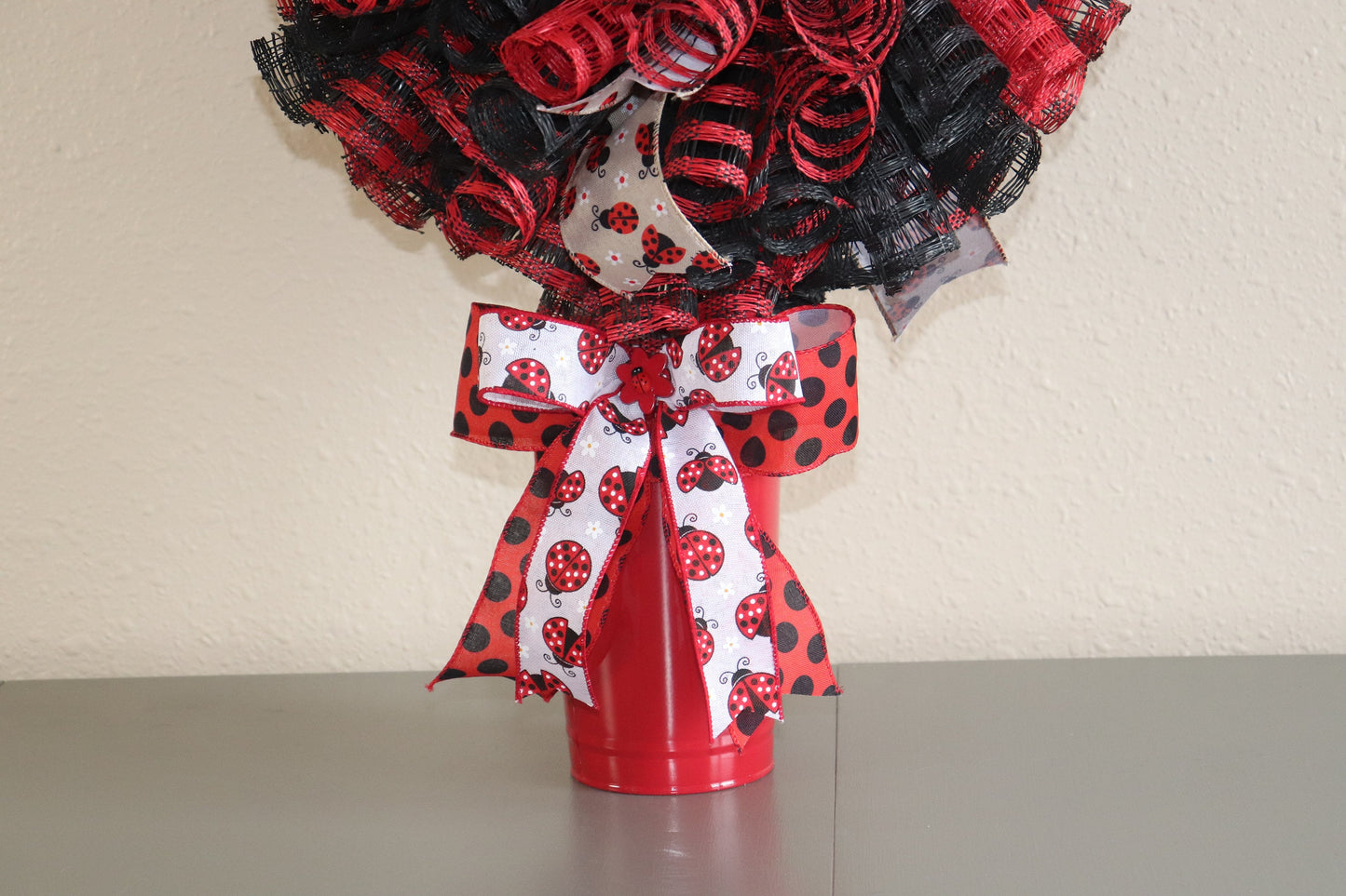 Topiary Deco Mesh Ladybug Red and Black