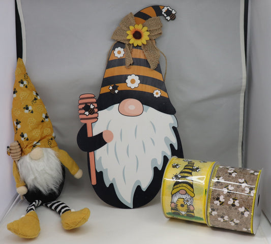 Wreath Sign Bee Gnome, Plush Gnome and Ribbon