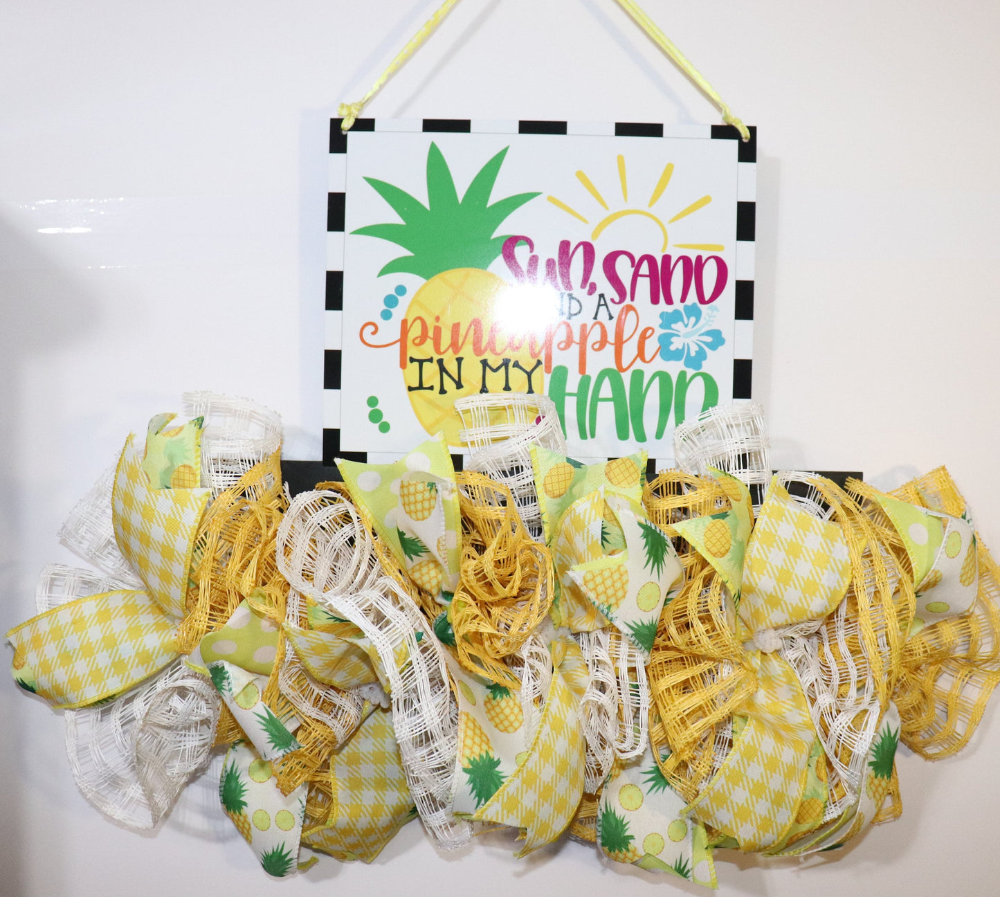 Pineapple Wreath Rail, Everyday Wreath Rail, Deco Mesh Wreath Rail, Yellow and White Wreath Rail